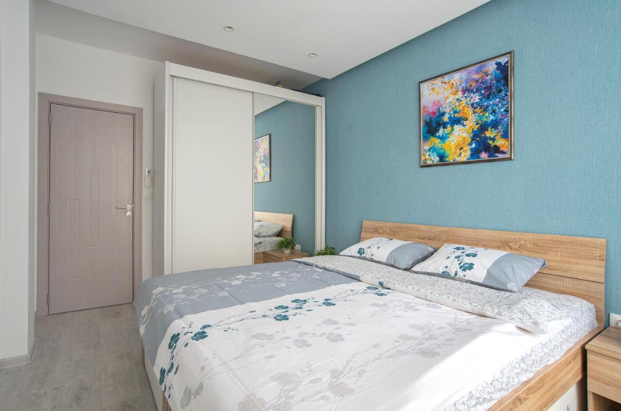 Sunny & Stylish Brand New 2bdr + Parking * Sofia